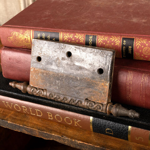 #45296 5" x 4" Antique Steeple Finial Door Hinge image 5