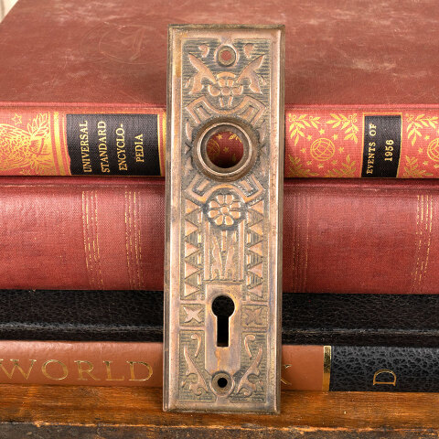 #45336 Antique Sargent Doorknob Backplate image 6