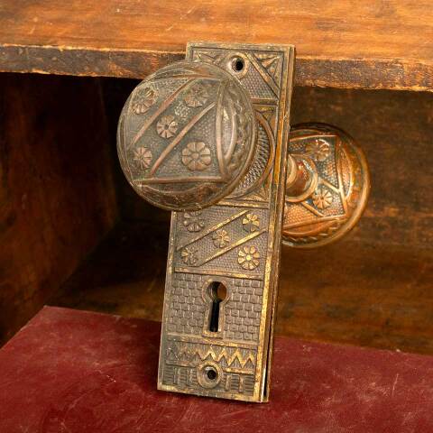 #45358 Antique F C Linde Doorknob Set image 2