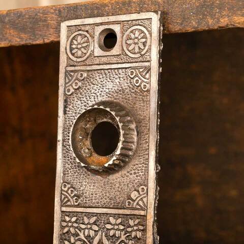 #45551 Antique Lockwood Doorknob Backplate image 2