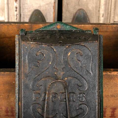 #45727 Antique Cast Iron Mailbox w/ PAPERS Holder image 4