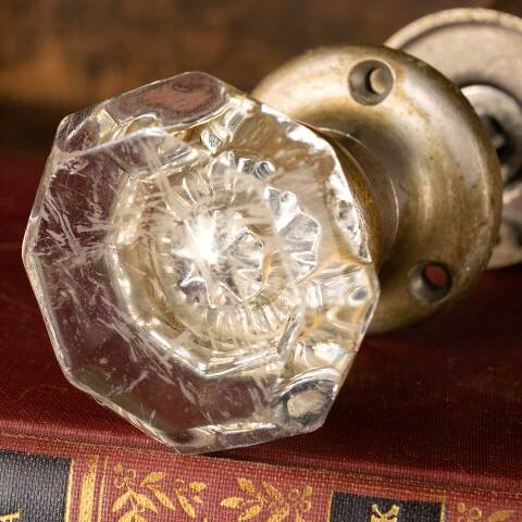 #46145 Antique Octagonal Petite Glass Doorknob Set image 4