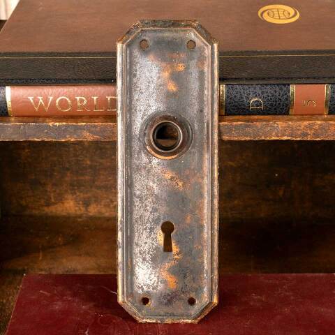 #46203 Antique Arts & Crafts Doorknob Backplate image 2