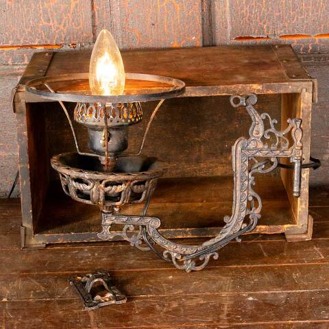 #46259 Antique Cast Iron Victorian Oil Lamp Sconce image 3