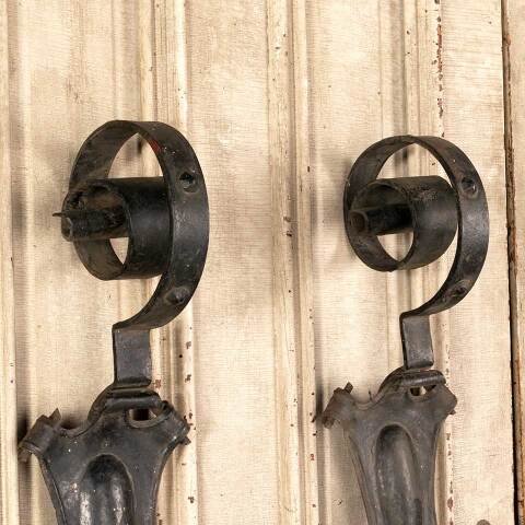 #46283 Antique Iron Tudor Fireplace Mantel Brackets image 4