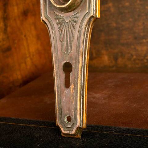 #46797 Antique Russell & Erwin Doorknob Backplate image 3