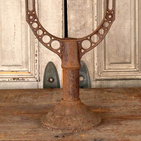 #46934 Antique Rusty Cast Iron Water Tank Stand image 5