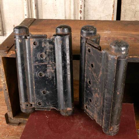 #47147 Antique Heavy Duty Spring Loaded Hinges image 5