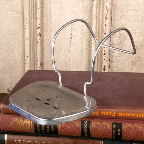 #47270 Antique Clawfoot Tub Rim Soap Holder image 6