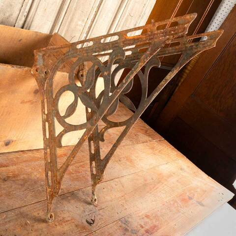 #47323 Antique Cast Iron Marble Top Sink Brackets image 2