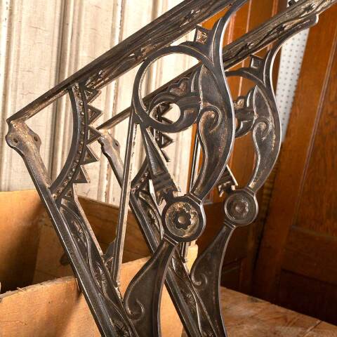 #47326 Antique Cast Iron Marble Top Sink Brackets image 2