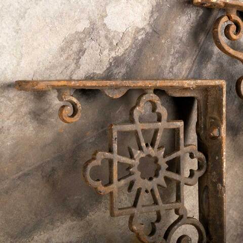 #47360 Antique Ornate Cast Iron Shelf Brackets image 4