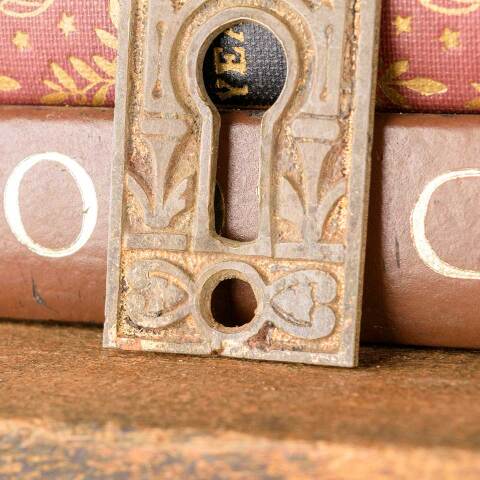 #47819 Antique Bronze Door Keyhole Escutcheon image 4