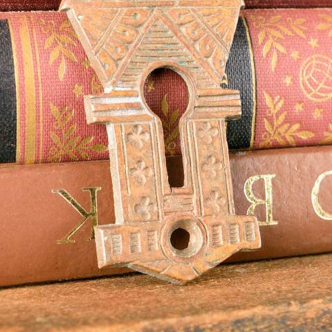 #47823 Antique Ornate Bronze Keyhole Escutcheon image 3