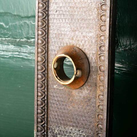 #47995 Antique Ohio Statehouse Doorknob Backplate image 2