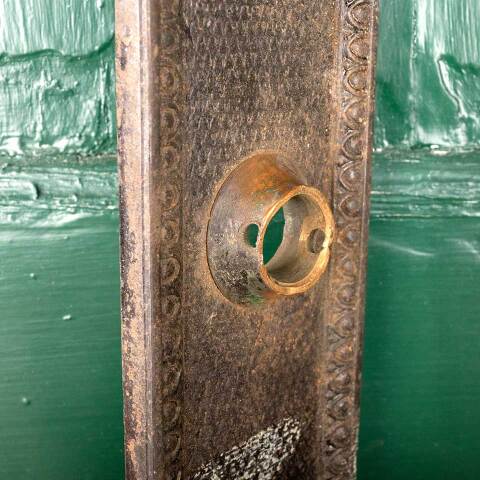 #47995 Antique Ohio Statehouse Doorknob Backplate image 5