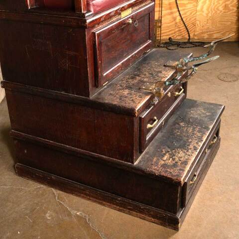 #48100 Salvaged Wood Shoeshine Stand Booth Chair image 6