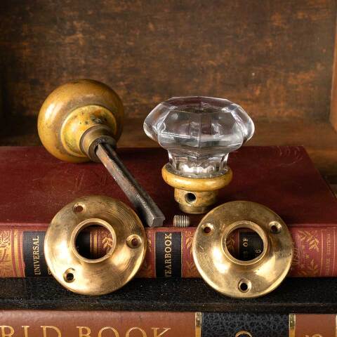 #48251 Antique Glass & Brass Doorknob Door Set image 6