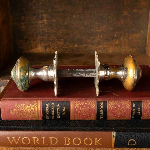 #49146 Antique Tudor Doorknobs Door Hardware Set image 2