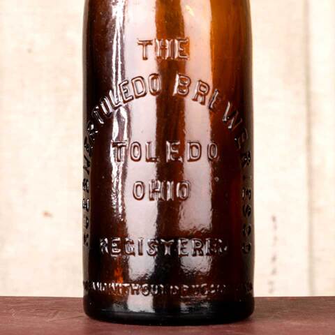 #49398 The Huebner Toledo Breweries Co Beer Bottle image 2