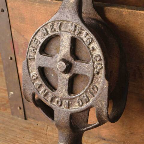 #49887 Antique Cast Iron Barn Pulley Hardware image 2