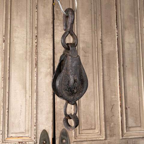 #49889 Antique Cast Iron Barn Pulley Hardware image 2