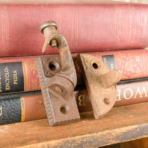 #50113 Antique Ornate Cast Iron Window Sash Lock image 4