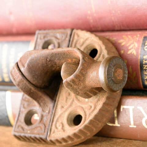 #50113 Antique Ornate Cast Iron Window Sash Lock image 6