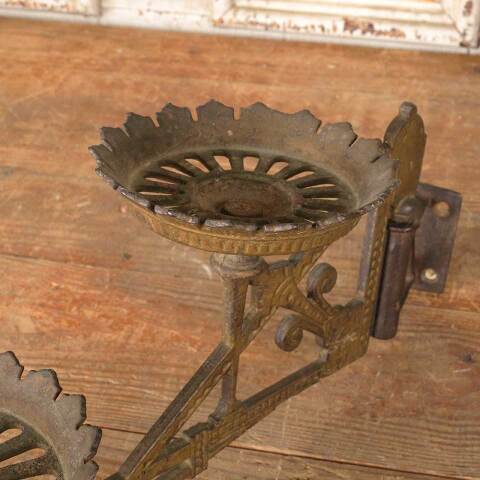 #50188 Cast Iron Wall Mount Oil Lamp Sconce image 7