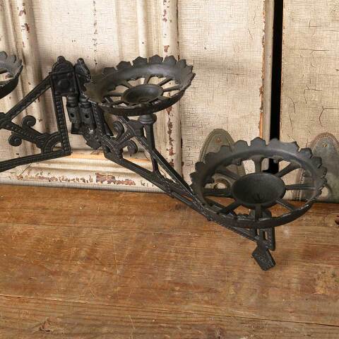 #50190 Cast Iron Wall Mount Oil Lamp Sconce image 4