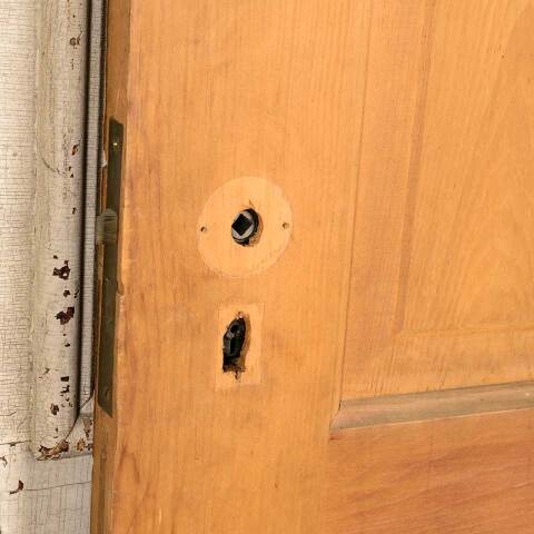 #50354 28x76 Antique 4 Panel Pine Interior Door image 7