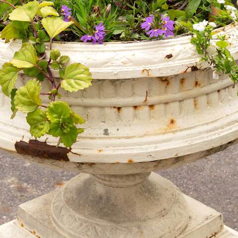 #50394 Antique Kramer Bros. Cast Iron Garden Urn image 8