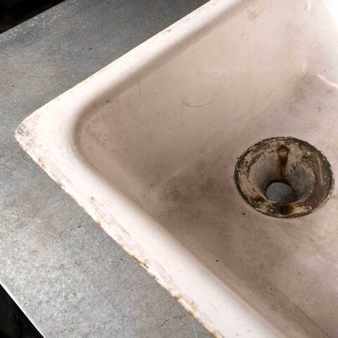 #50496 Antique Cast Iron Porcelain Enameled Sink image 3