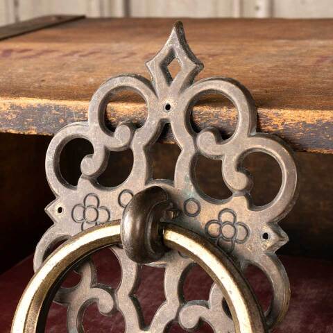 #50559 Vintage Ornate Brass Ring Drawer Pull Handle image 4