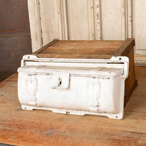 #50602 Salvaged Antique Cast Aluminum Mailbox image 3