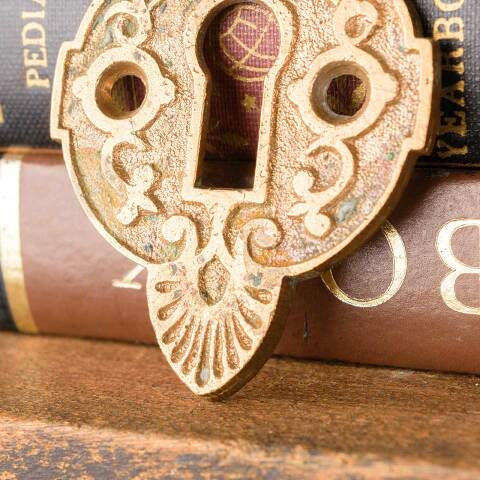 #50884 Antique Ornate Bronze Keyhole Escutcheon image 4