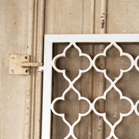 #51048 Set of Vintage Hinged Fireplace Screen Doors image 2