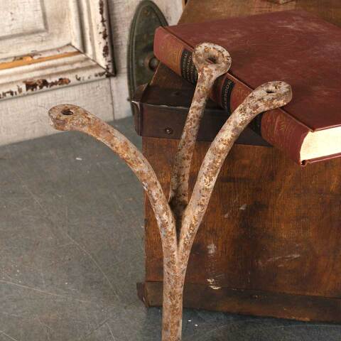 #51616 Antique Cast Iron horse Carriage Step image 3