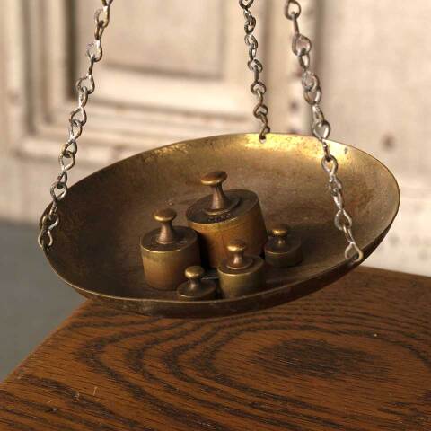 #51625 Antique Brass Balance Scale & Oak Case image 4