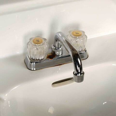 #51989 21x19 Antique Porcelain Bathroom Sink image 3