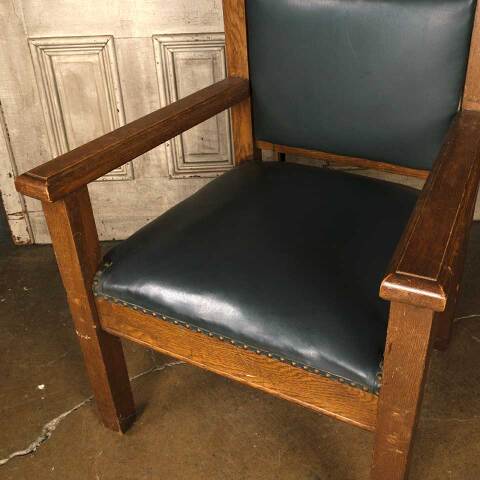 #52133 Antique Carved Oak Gothic Throne Chair image 2