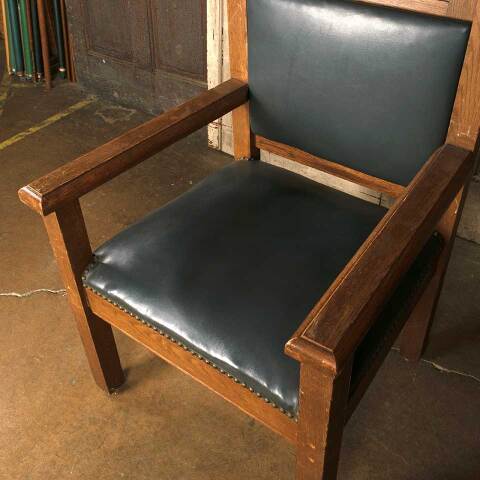 #52135 Antique Carved Oak Gothic Throne Chair image 4