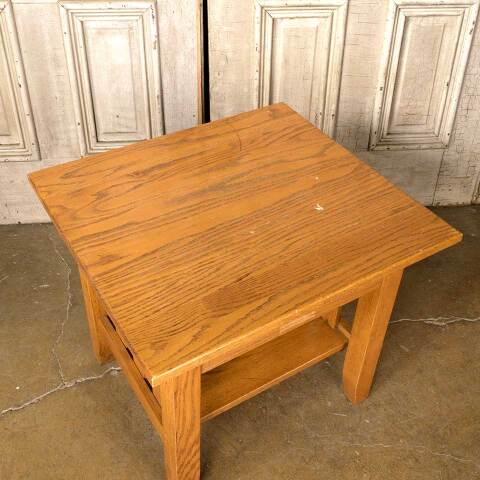 #52143 24x22 Salvaged Solid Oak Wood End Table image 4