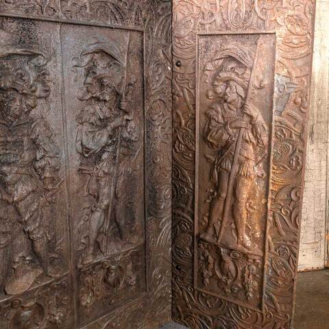 #52387 Salvaged Antique Cast Iron Fireplace Fireback image 5