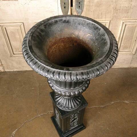 #52440 Cast Iron Garden Urn & Pedestal image 4