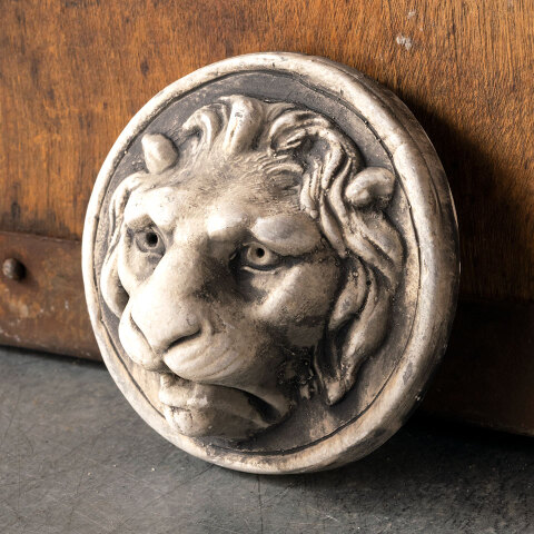 #52461 Cast Plaster Lion Head Decorative Medallion image 2