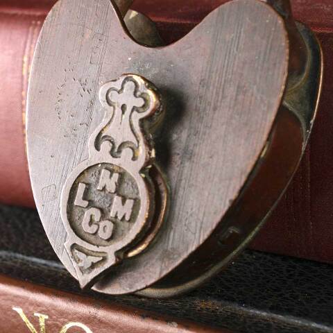 #52608 Antique Brass Norwich Lock Mfg. Co. Padlock image 2