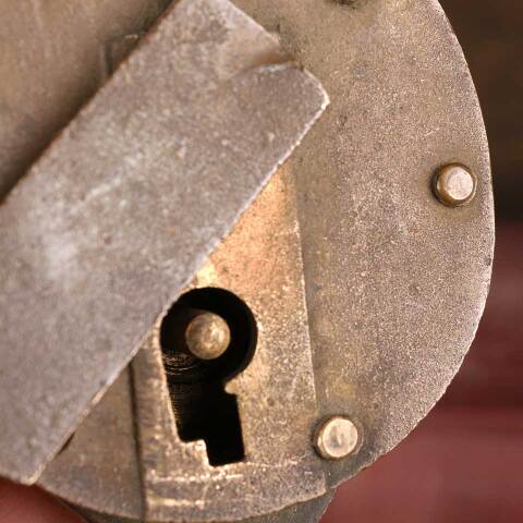 #52614 Antique Brass Heart Railroad Switch Padlock image 8