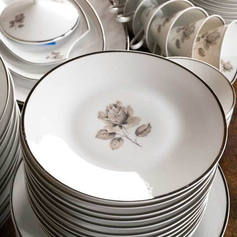 #52853 Vintage Ebony Rose Porcelain China Set image 8