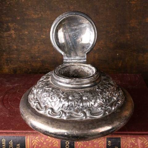 #52877 Antique Ornate Metal Ink Well Reservoir image 4
